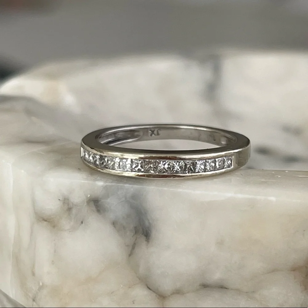 Solid 14K white gold diamond ring natural princess diamonds stacking band VTG - Picture 3 of 15